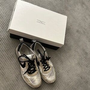 Viole Blanche Sneakers - Black and White